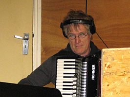 Piet op accordeon